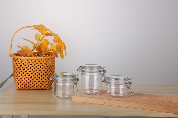 Small capacity food jars